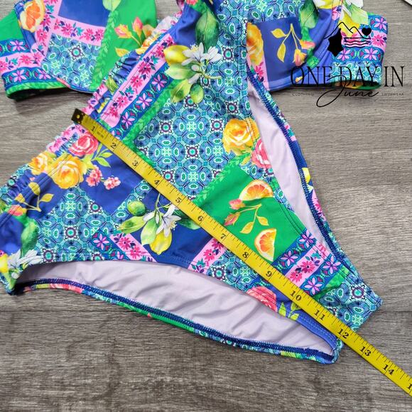 Cupshe High Waist Underwire Bikini Swimsuit Size M - Picture 6 of 7